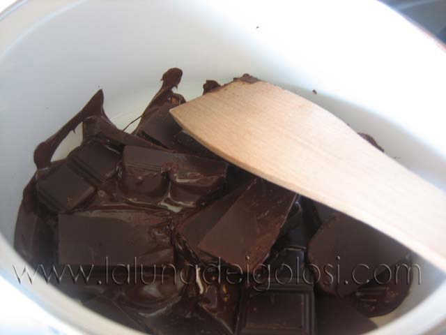 cioccolato fondente a bagnomaria