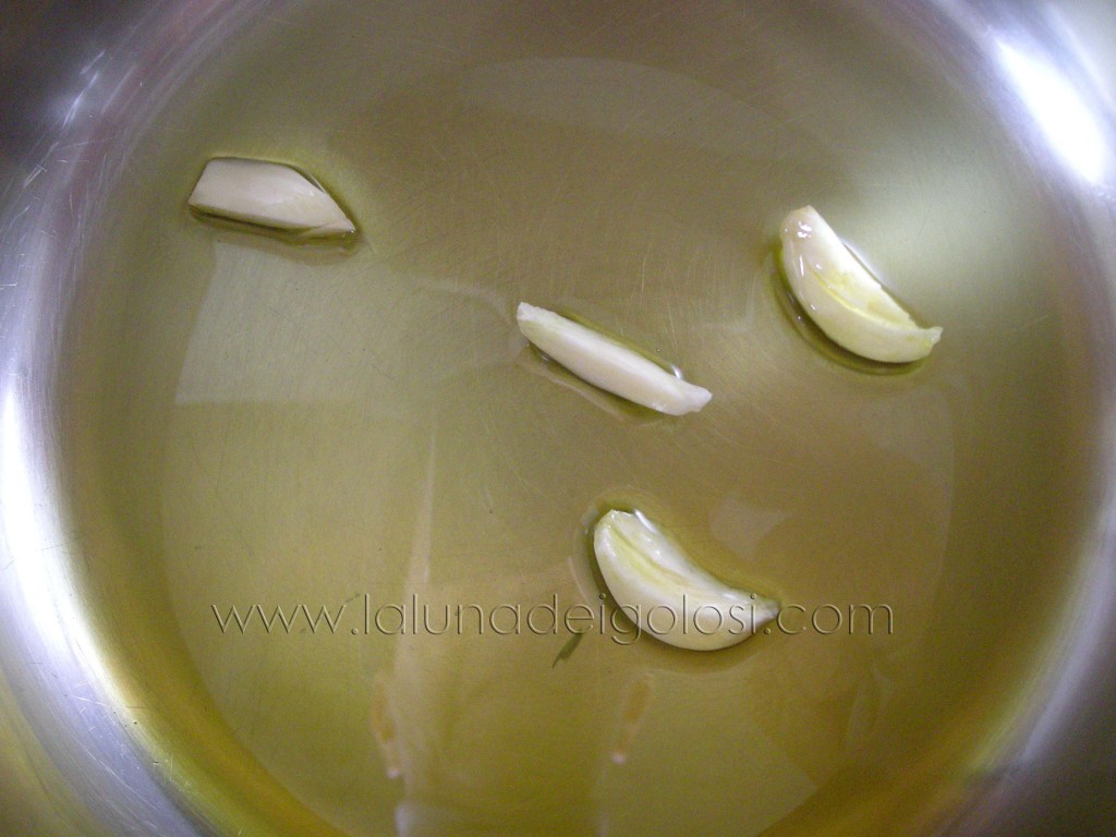 soffriggi l'aglio nell'olio soffriggi l'aglio nell'olio