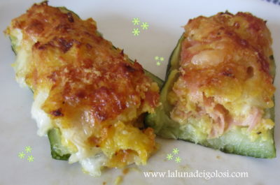 Zucchine prosciutto e mozzarella: le zucchine sono cotte e servite!