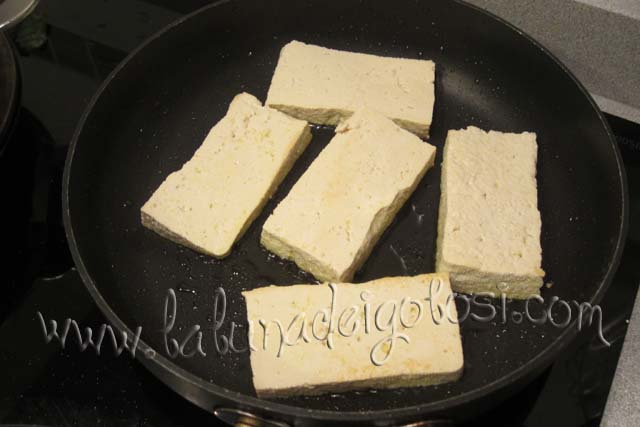 Mettilo in padella con olio e sesamo